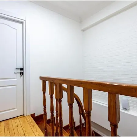 4-br Historical With 5 Ba, Great Location * Istanbul