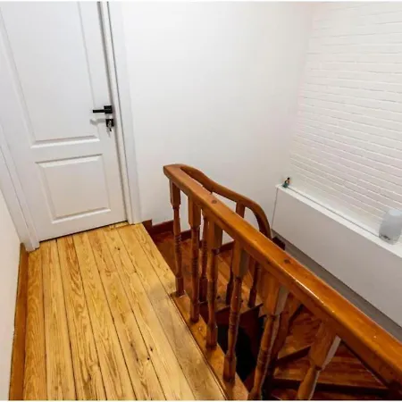 4-br Historical With 5 Ba, Great Location Apartamento Estambul